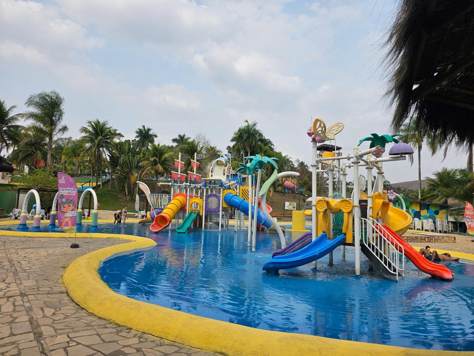 Flat Quartier Aldeia Das Aguas Park Resort Dorandia Екстер'єр фото